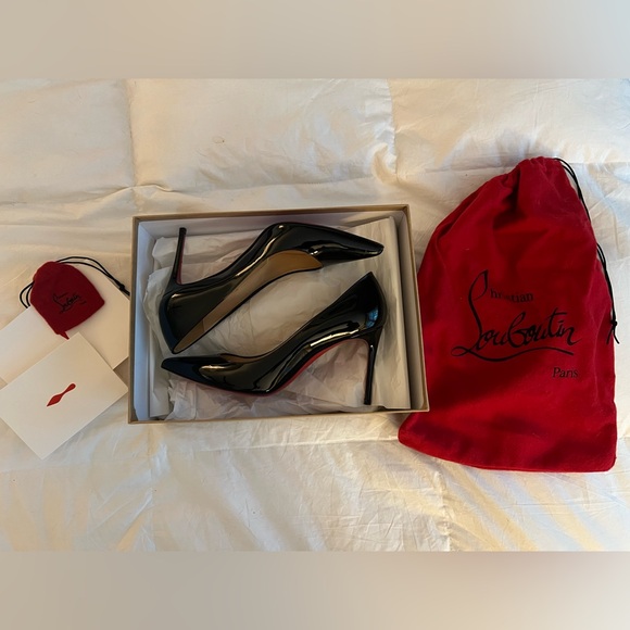Christian Louboutin Glossy Black Heels - Picture 1 of 4